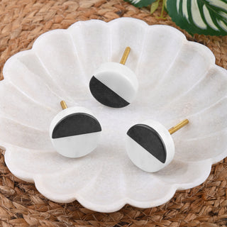 Black and white Luna  Marble Knobs ( set of 6)