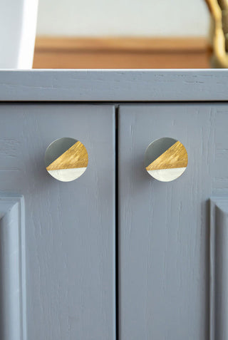 Grey Wooden Knobs | Mother of Pearl (Set of 6)